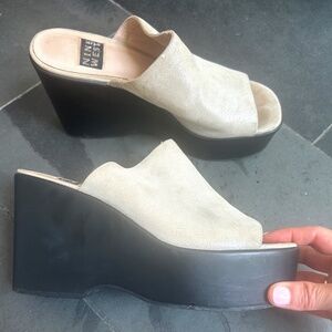 Nine West Silver Wedge Sandals. Sz 8.5